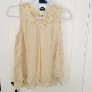 New without tags style & co asymmetric hem top PS